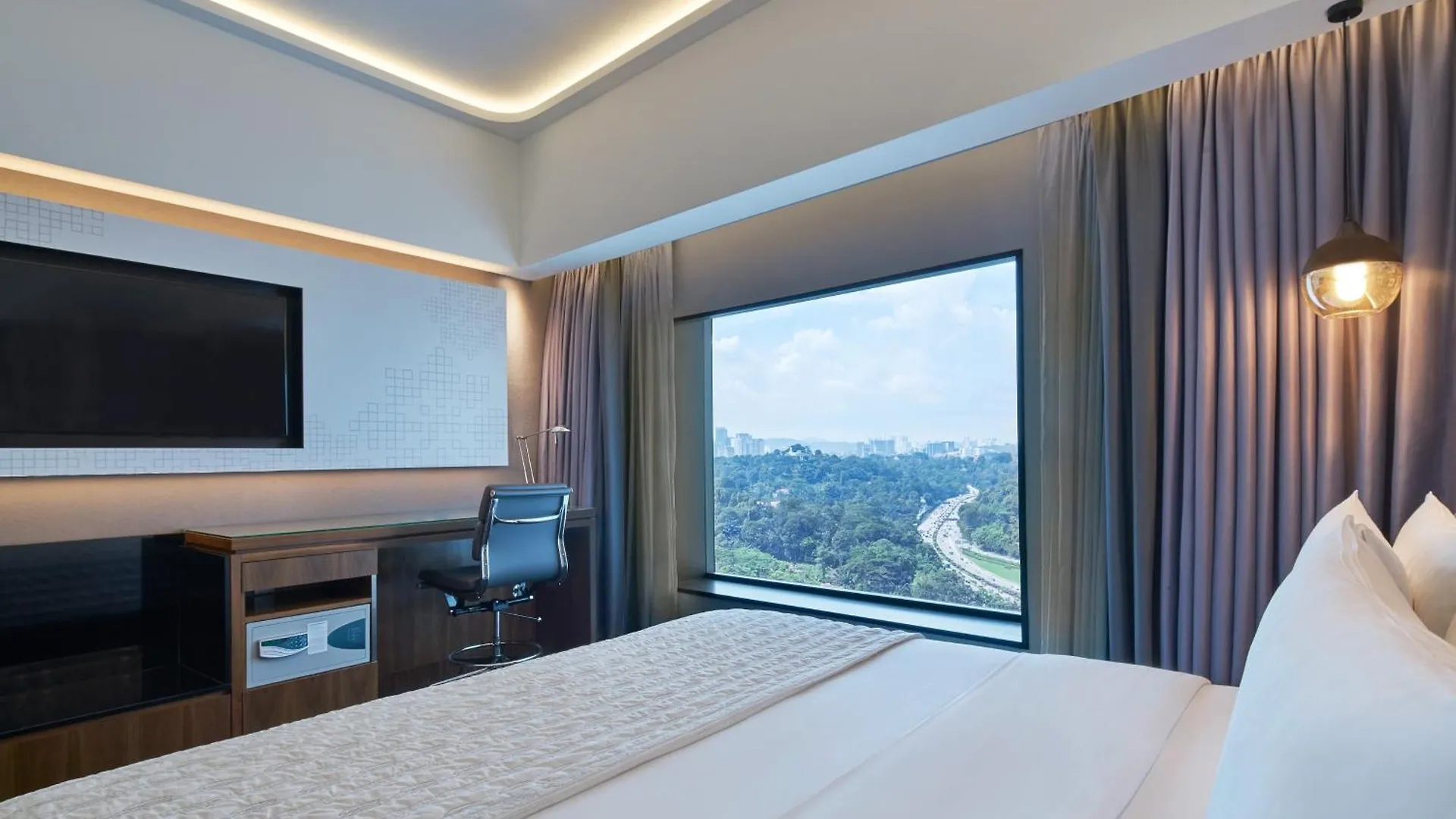 Hotel Le Méridien Kuala Lumpur 5*,