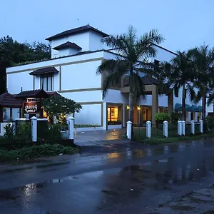 **** Hotel Cloud 9 India